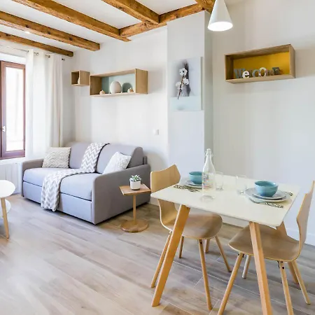 Olson Romantique Vieille Apartment Annecy